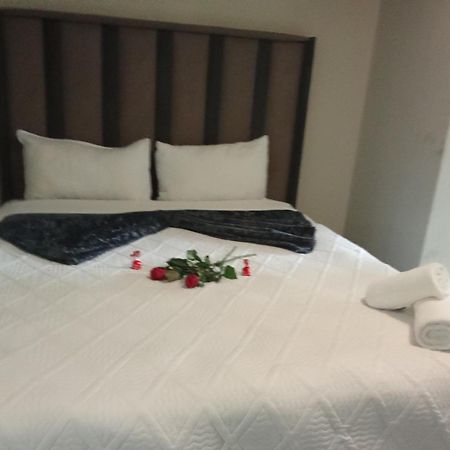 The Haven Guesthouse Ezulwini Lobamba Esterno foto