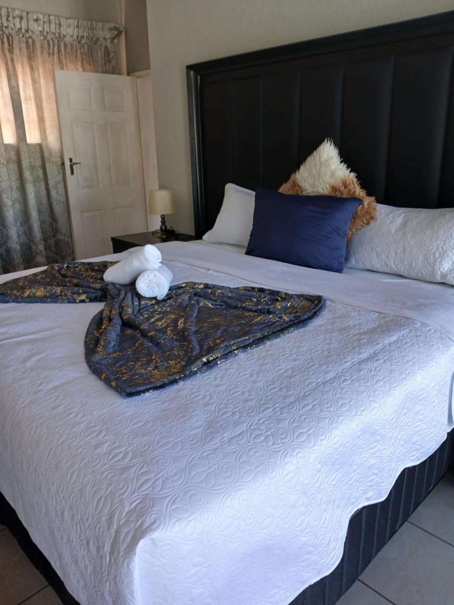 The Haven Guesthouse Ezulwini Lobamba Esterno foto